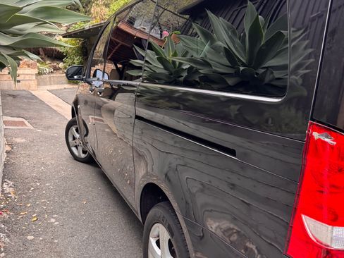 Used 2016 Mercedes-Benz Metris Passenger image 8