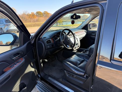 Used 2007 GMC Yukon SLT w/ SLT Preferred Equipment Group image 11