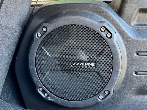 Used 2023 Jeep Wrangler Unlimited Sahara image 12