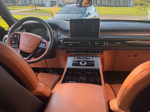 Used 2021 Lincoln Aviator Black Label w/ Dynamic Handling Package image 15