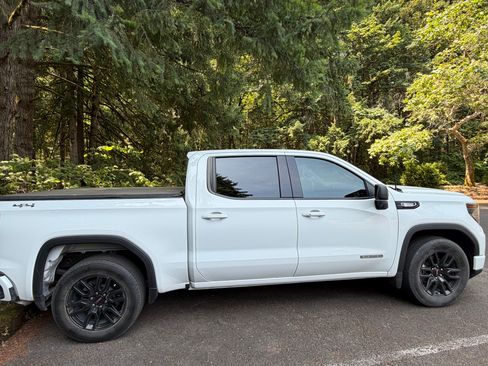 Used 2024 GMC Sierra 1500 Elevation w/ Max Trailering Package AWD/4WD image 2