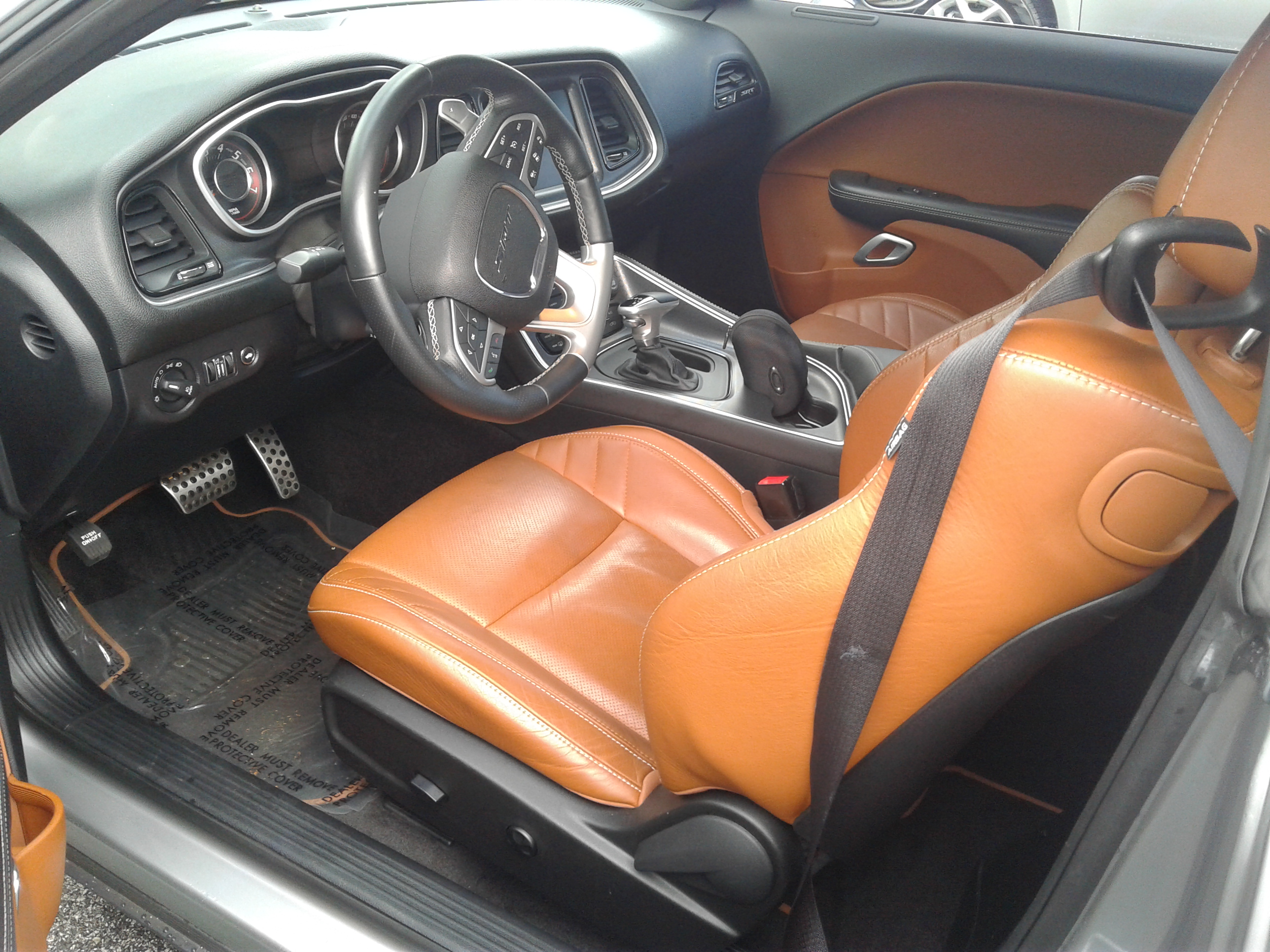 Used 2015 Dodge Challenger SRT w/ Technology Group RWD image 12