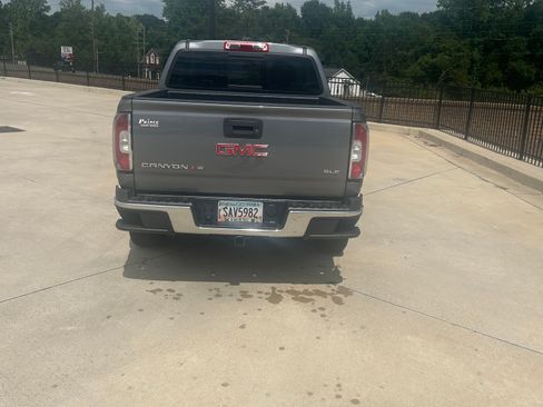 Used 2018 GMC Canyon SLE w/ SLE Convenience Package RWD image 5