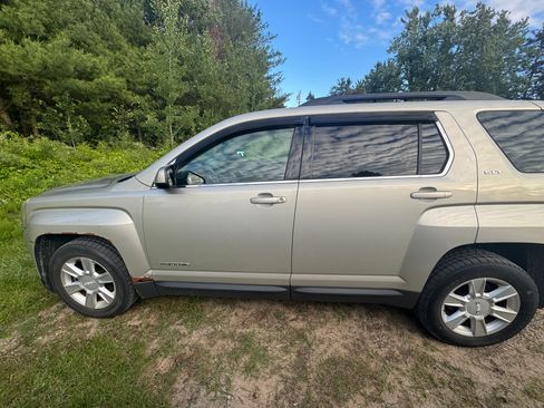 Used 2013 GMC Terrain SLT AWD/4WD image 1