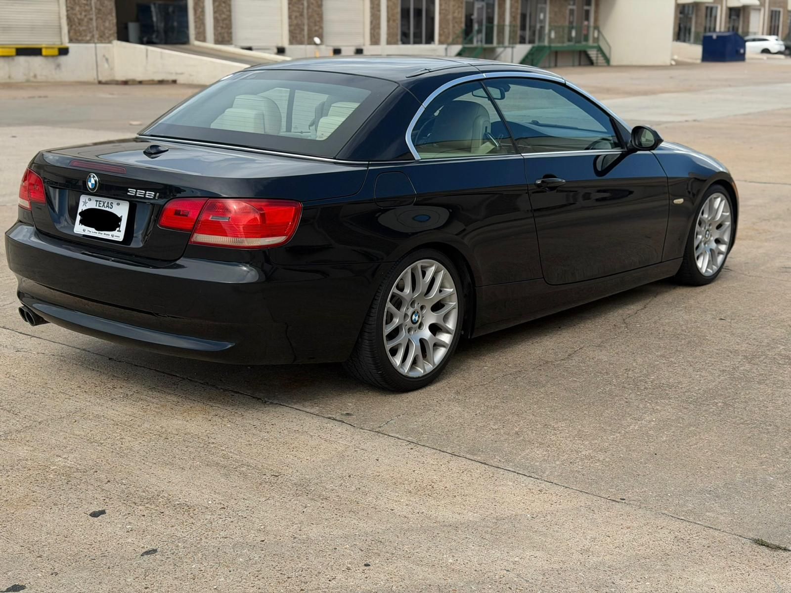 Used 2008 BMW 328i Convertible w/ Premium Pkg RWD image 9