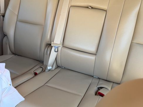 Used 2013 GMC Yukon SLT AWD/4WD image 10