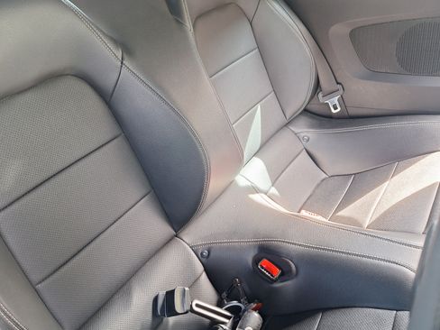 Used 2017 Ford Mustang Premium image 8