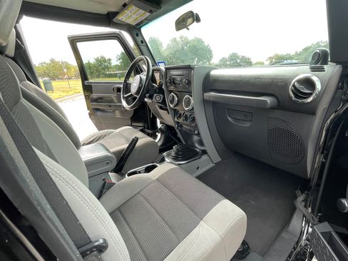 Used 2007 Jeep Wrangler Unlimited X image 14