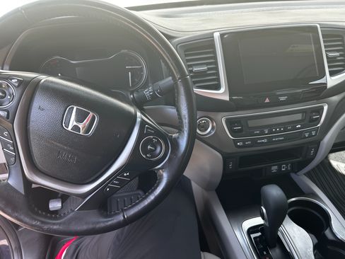Used 2018 Honda Ridgeline RTL-T image 9