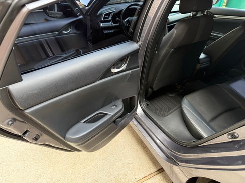 Used 2020 Honda Civic Sport image 14