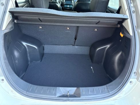 Used 2017 Nissan Leaf SL image 13