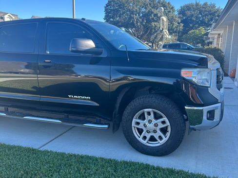 Used 2014 Toyota Tundra SR5 image 4