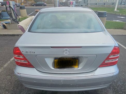 Used 2003 Mercedes-Benz C 240 Sedan image 20