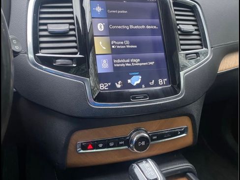 Used 2018 Volvo XC90 T6 Inscription w/ Convenience Package image 11