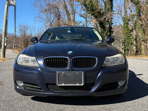 Used 2010 BMW 328i xDrive Sedan image 9