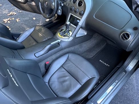 Used 2007 Pontiac Solstice GXP w/ Premium Package image 10