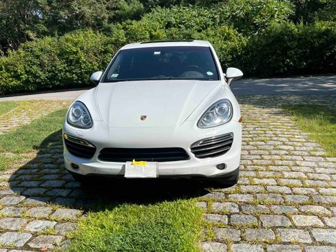 Used 2013 Porsche Cayenne Diesel image 1