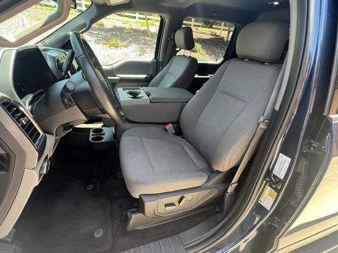 Used 2017 Ford F150 XLT w/ Equipment Group 302A Luxury AWD/4WD image 10