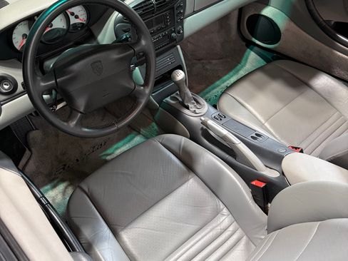 Used 1999 Porsche Boxster RWD image 19