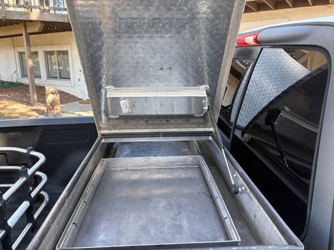 Used 2003 Ford F150 Lariat image 9