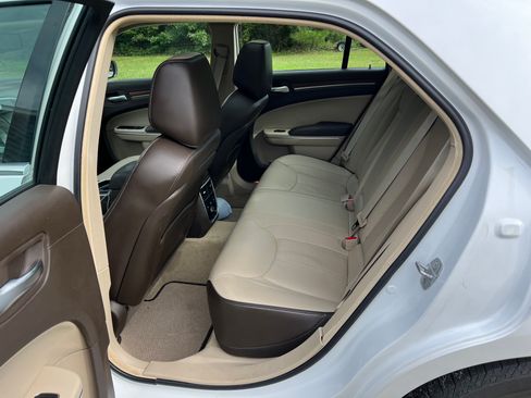 Used 2012 Chrysler 300 C Luxury Series image 14