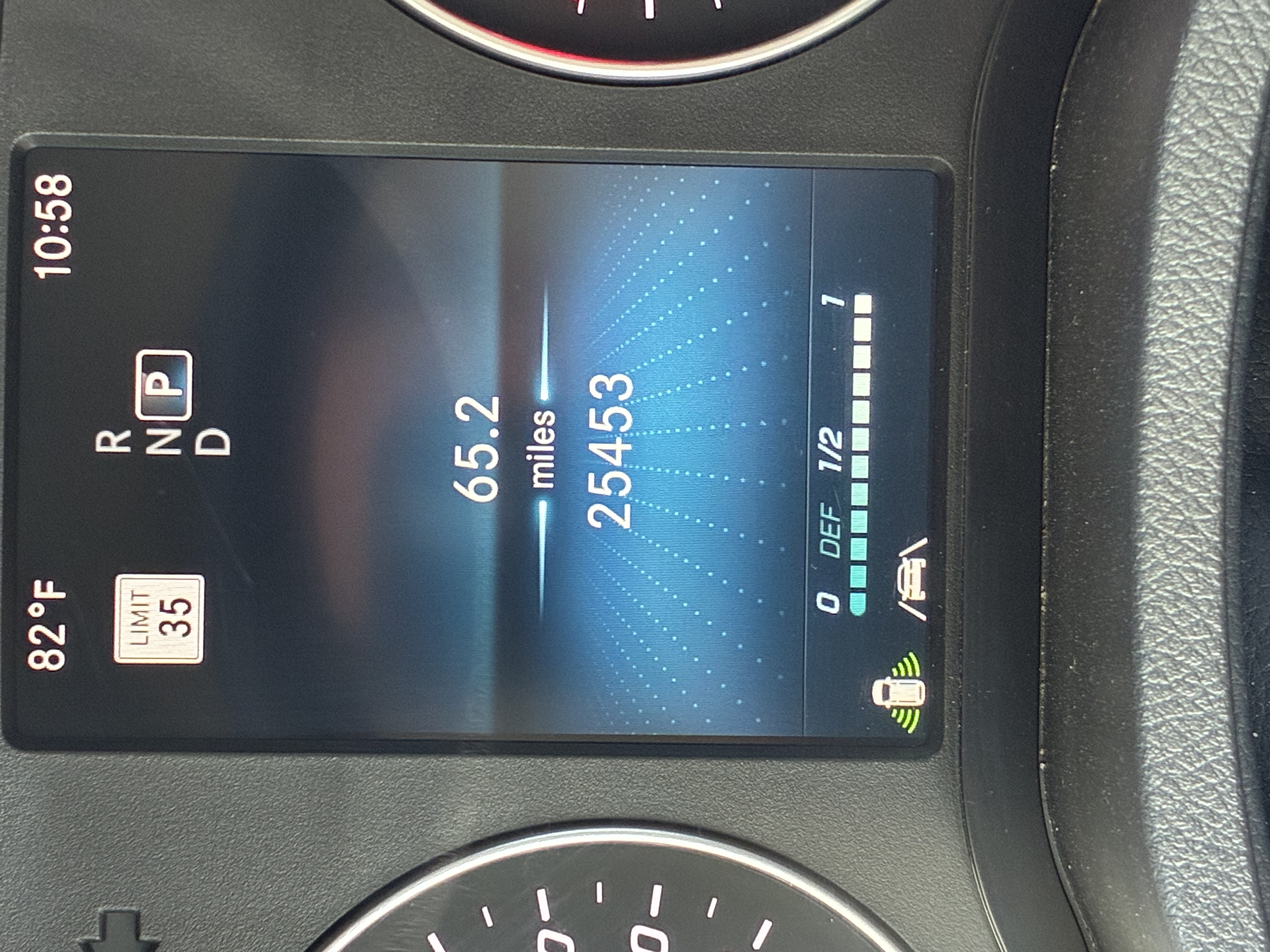 Used 2024 Mercedes-Benz Sprinter 2500 image 16