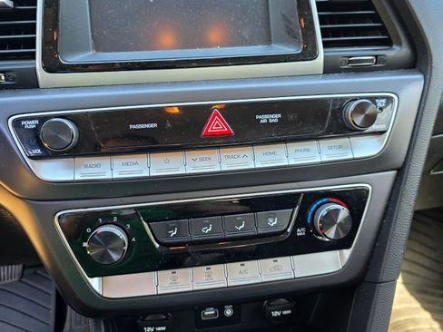 Used 2019 Hyundai Sonata SE image 14