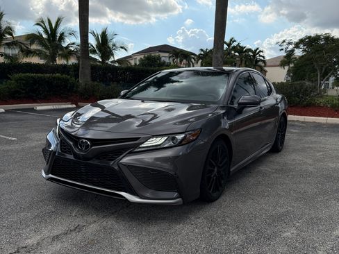 Used 2021 Toyota Camry XSE image 1