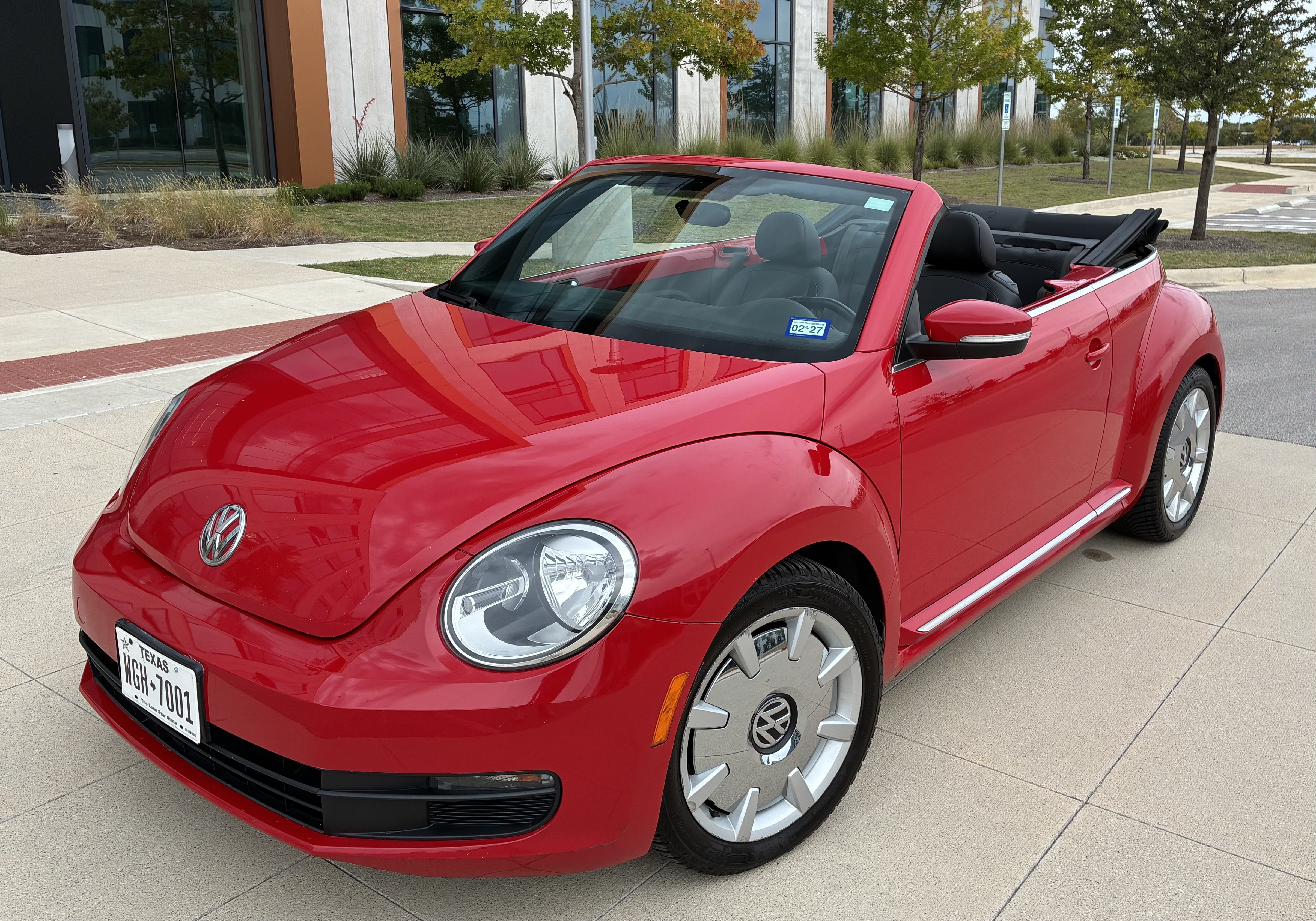 Used 2015 Volkswagen Beetle 1.8T FWD image 11