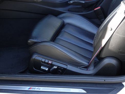 Used 2019 BMW M4 Convertible w/ Competition Package image 24