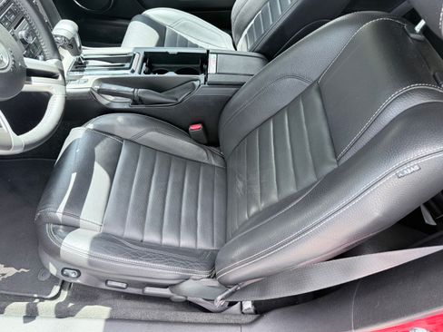 Used 2012 Ford Mustang Premium RWD image 9