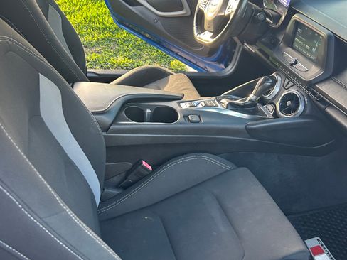 Used 2016 Chevrolet Camaro LT w/ RS Package image 10