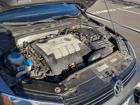 Used 2013 Volkswagen Jetta TDI image 15