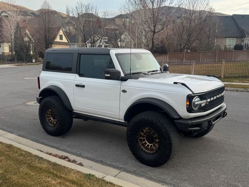 Used 2022 Ford Bronco Wildtrak image 4