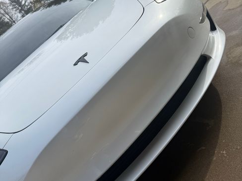 Used 2023 Tesla Model 3 Performance image 12