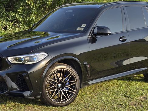 Used 2020 BMW X5 M Competition w/ Executive Package image 16