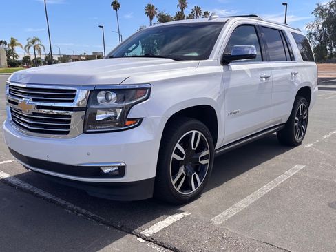Used 2019 Chevrolet Tahoe Premier w/ Premier Plus Edition AWD/4WD image 4