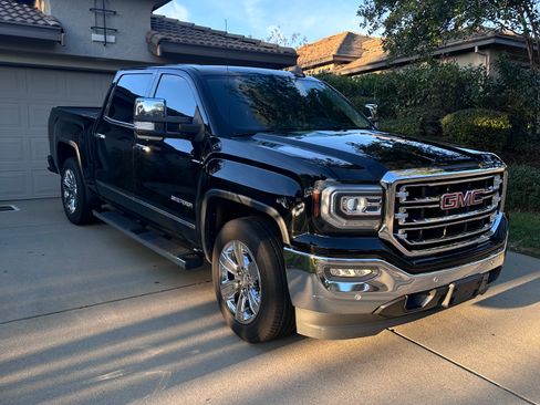Used 2018 GMC Sierra 1500 SLT w/ Enhanced Driver Alert Package image 1