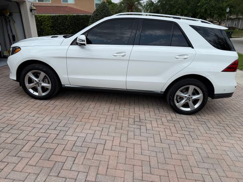 Used 2017 Mercedes-Benz GLE 350 image 2