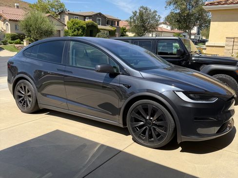Used 2024 Tesla Model X AWD/4WD image 6