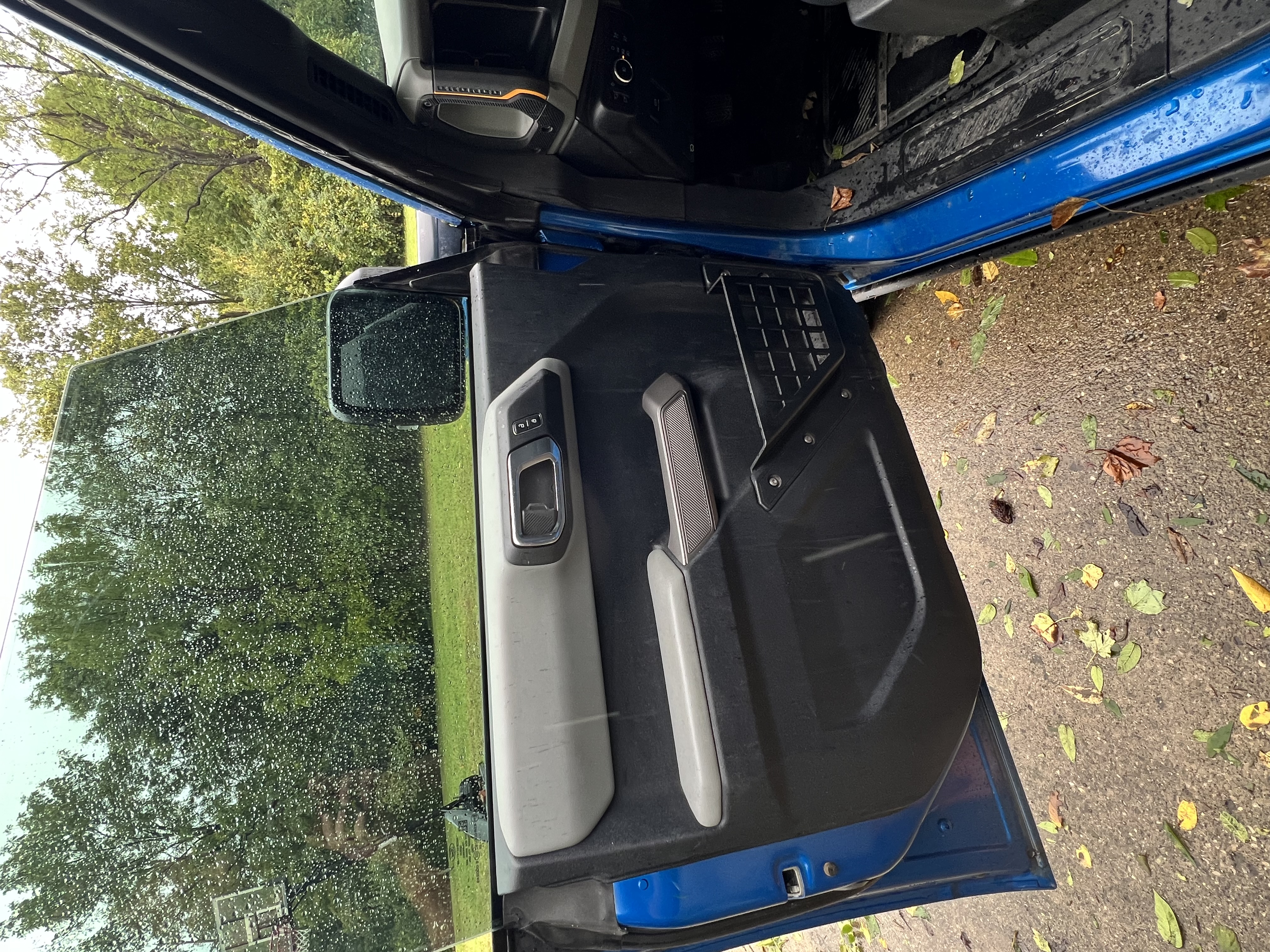 Used 2022 Ford Bronco Badlands AWD/4WD image 9