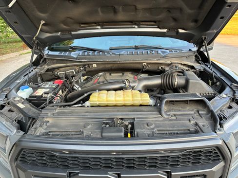 Used 2020 Ford F150 Raptor w/ Equipment Group 802A Luxury AWD/4WD image 31