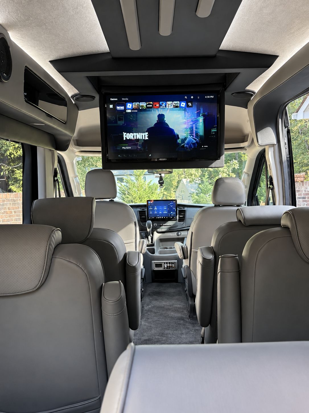 Used 2023 Ford Transit 250 Medium Roof AWD w/ Upfitter Package image 5