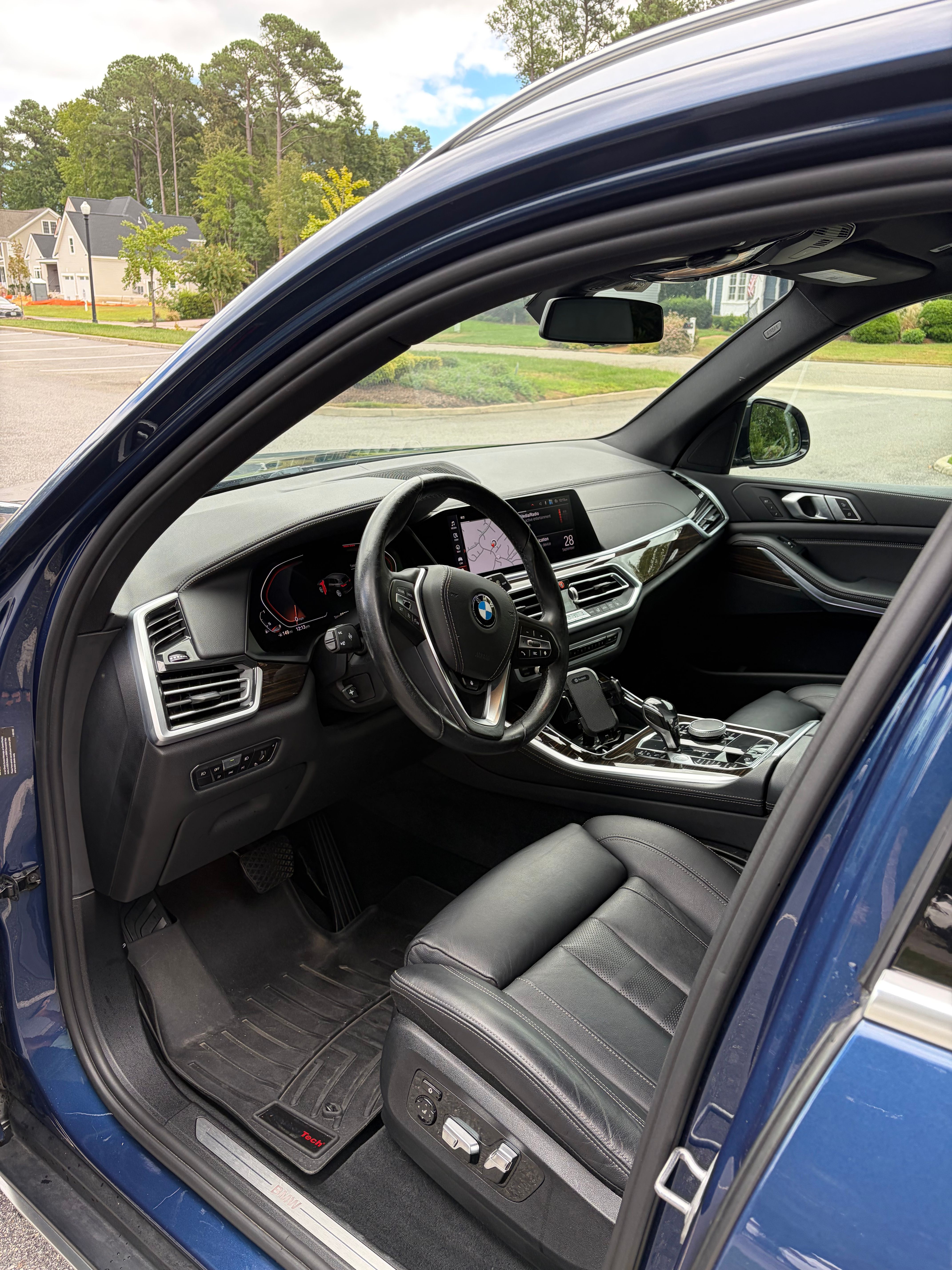Used 2020 BMW X5 xDrive40i w/ Convenience Package AWD/4WD image 8