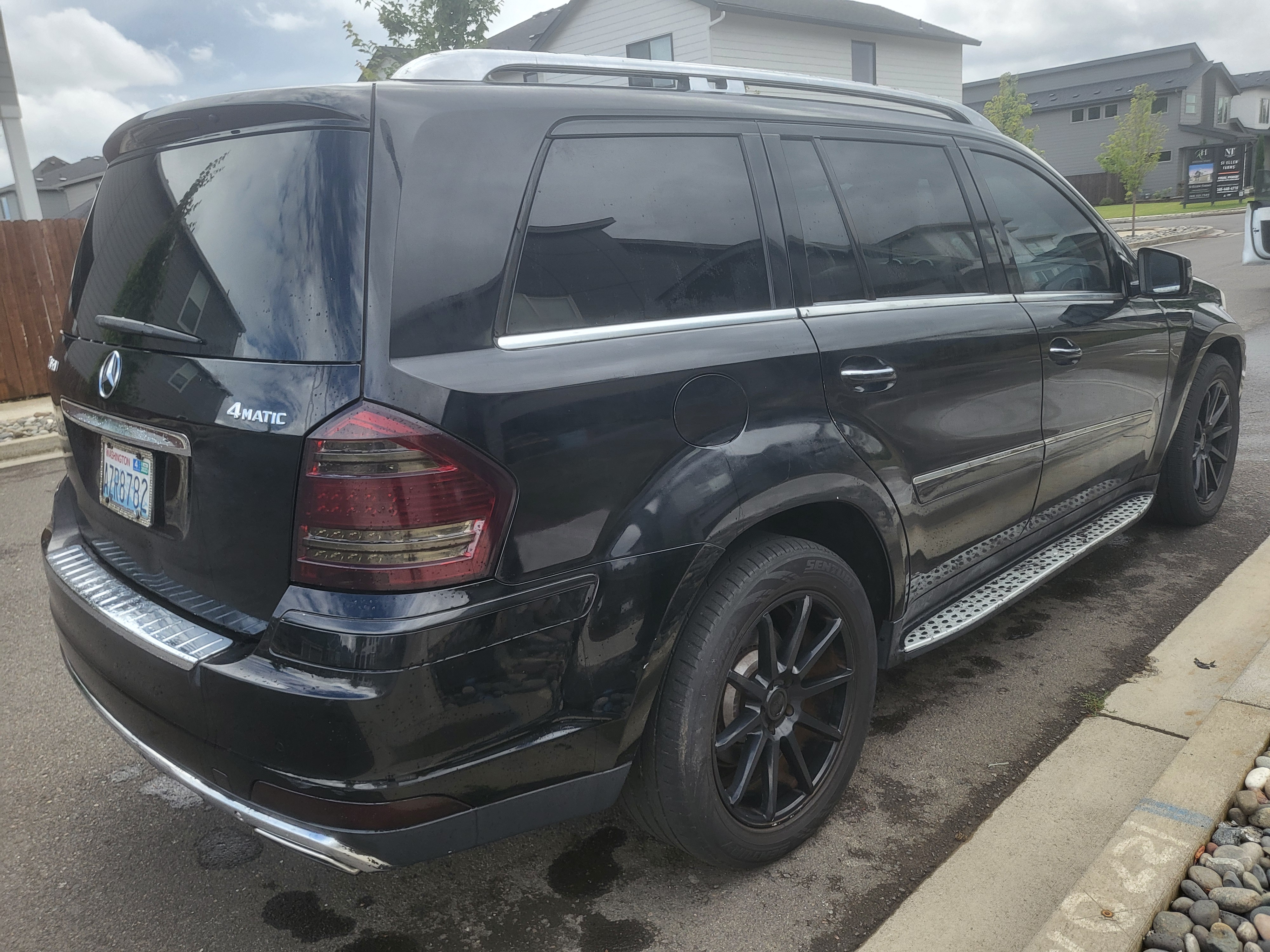 Used 2012 Mercedes-Benz GL 450 4MATIC image 6