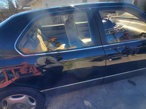 Used 1999 Lexus LS 400 image 11