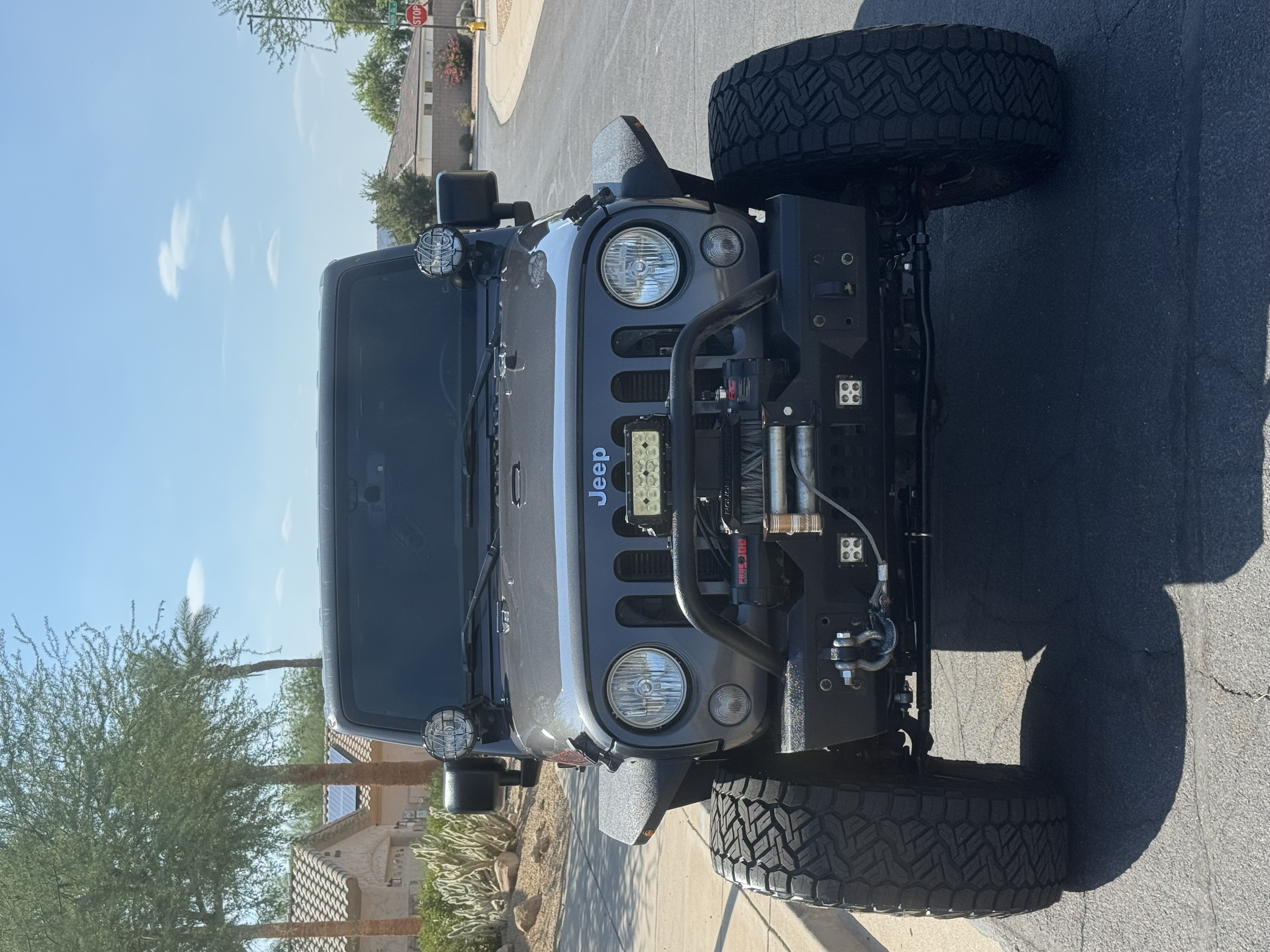 Used 2016 Jeep Wrangler Unlimited Rubicon w/ Connectivity Group AWD/4WD image 11