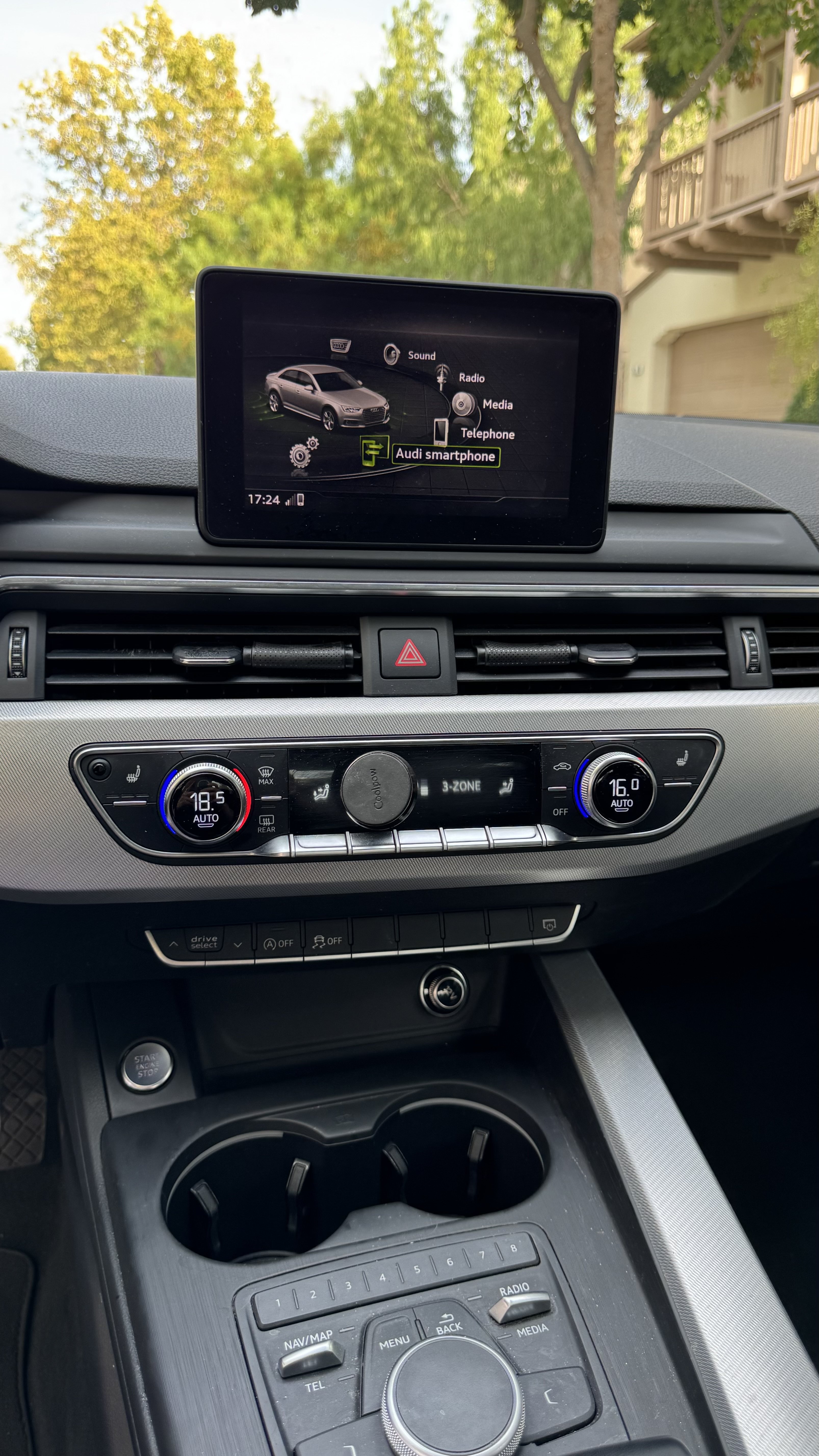 Used 2018 Audi A4 2.0T Ultra Premium w/ Convenience Package FWD image 10