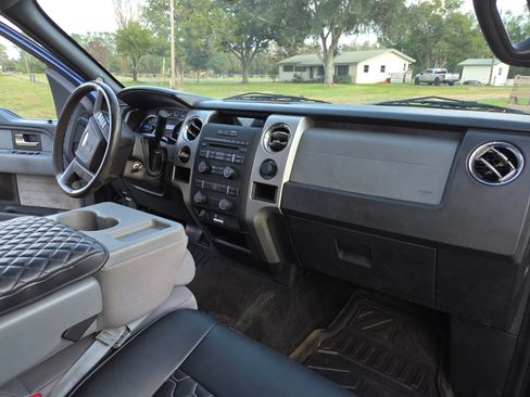 Used 2014 Ford F150 XLT image 8
