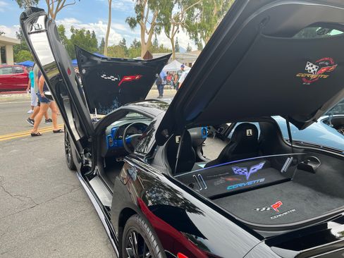 Used 2007 Chevrolet Corvette Coupe w/ Preferred Equipment Group image 5